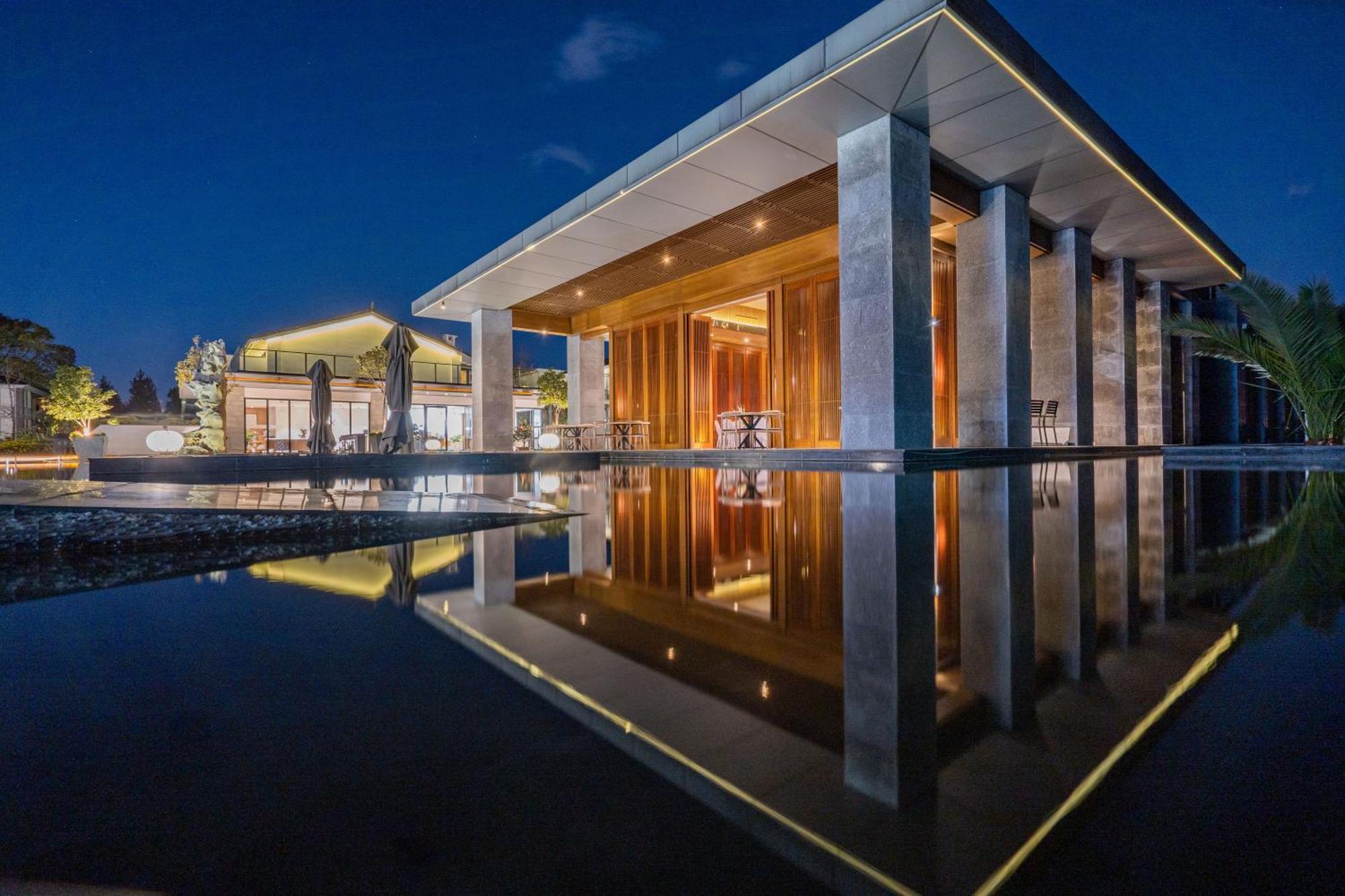 Hong Long Jing Hotel Đại Lý Ngoại thất bức ảnh