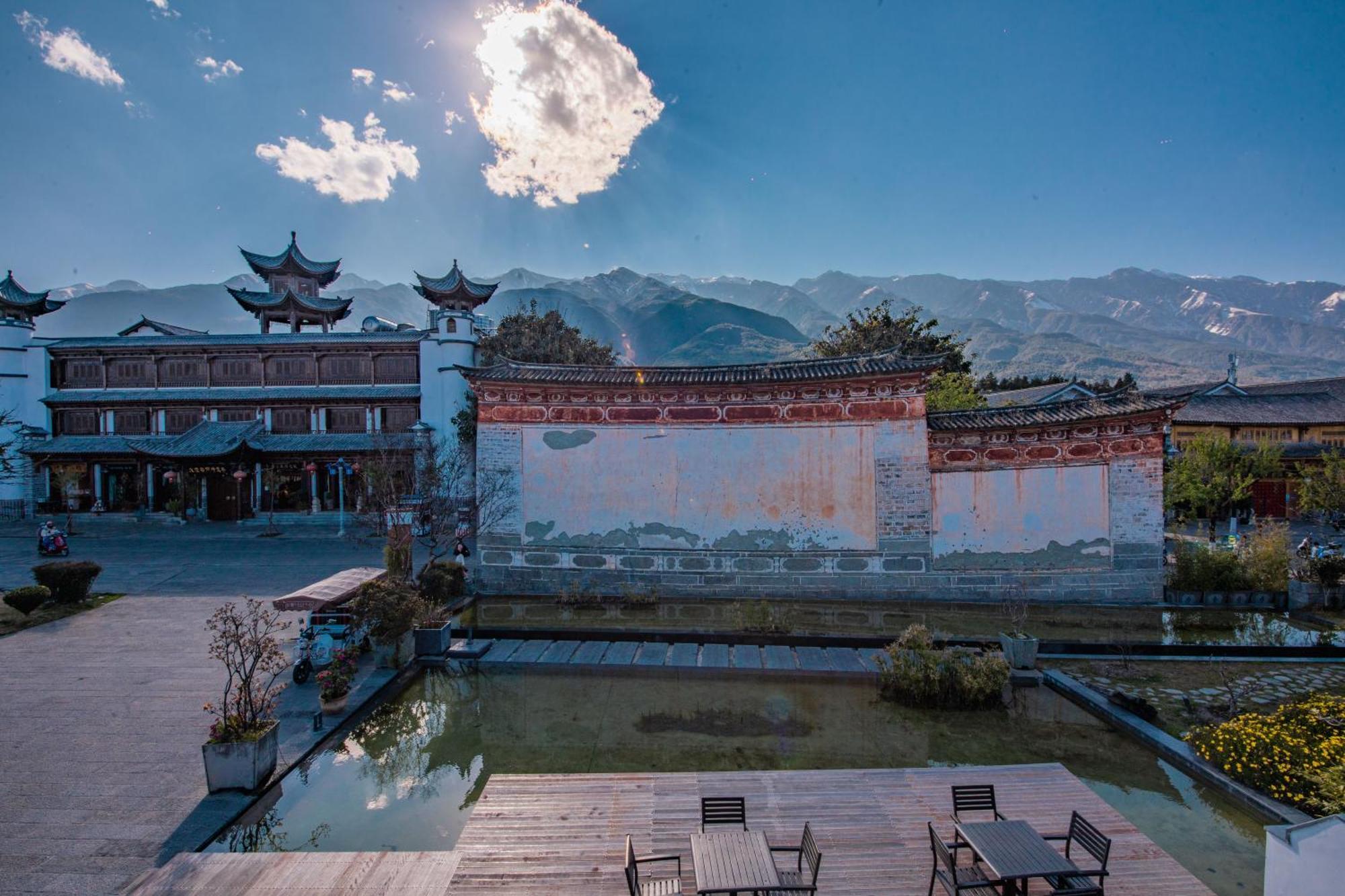Hong Long Jing Hotel Đại Lý Ngoại thất bức ảnh